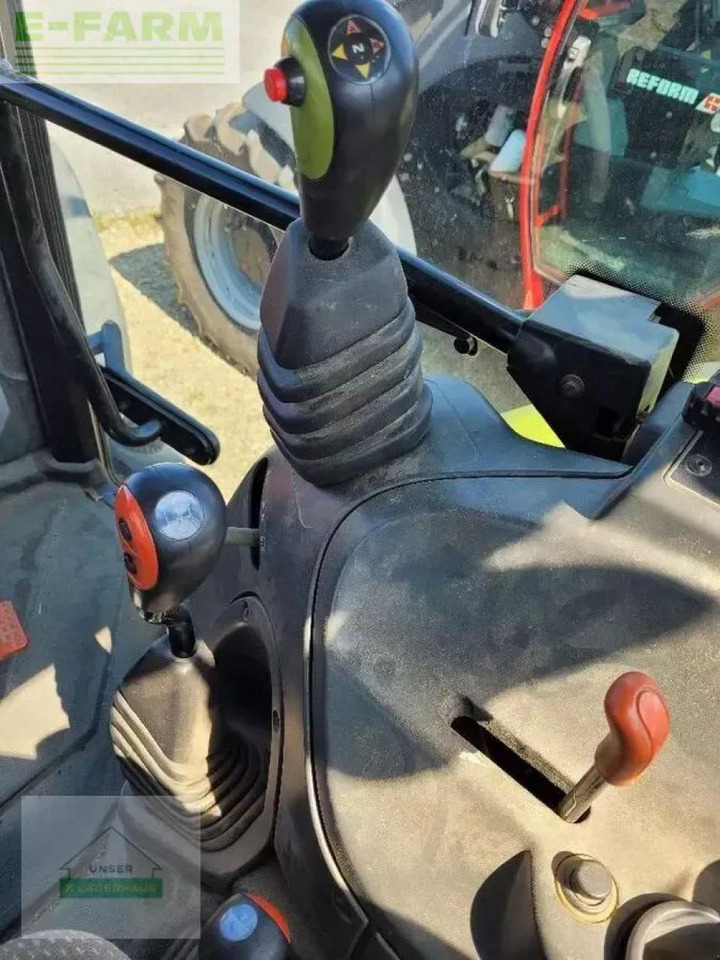 Tracteur agricole CLAAS axos 340