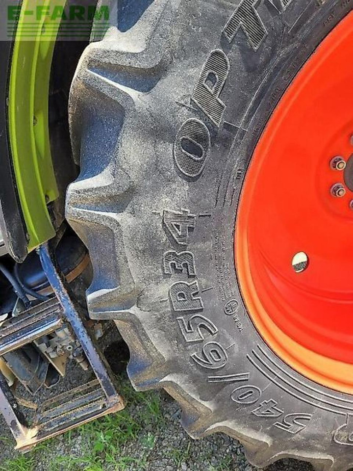 Tracteur agricole CLAAS axos 340