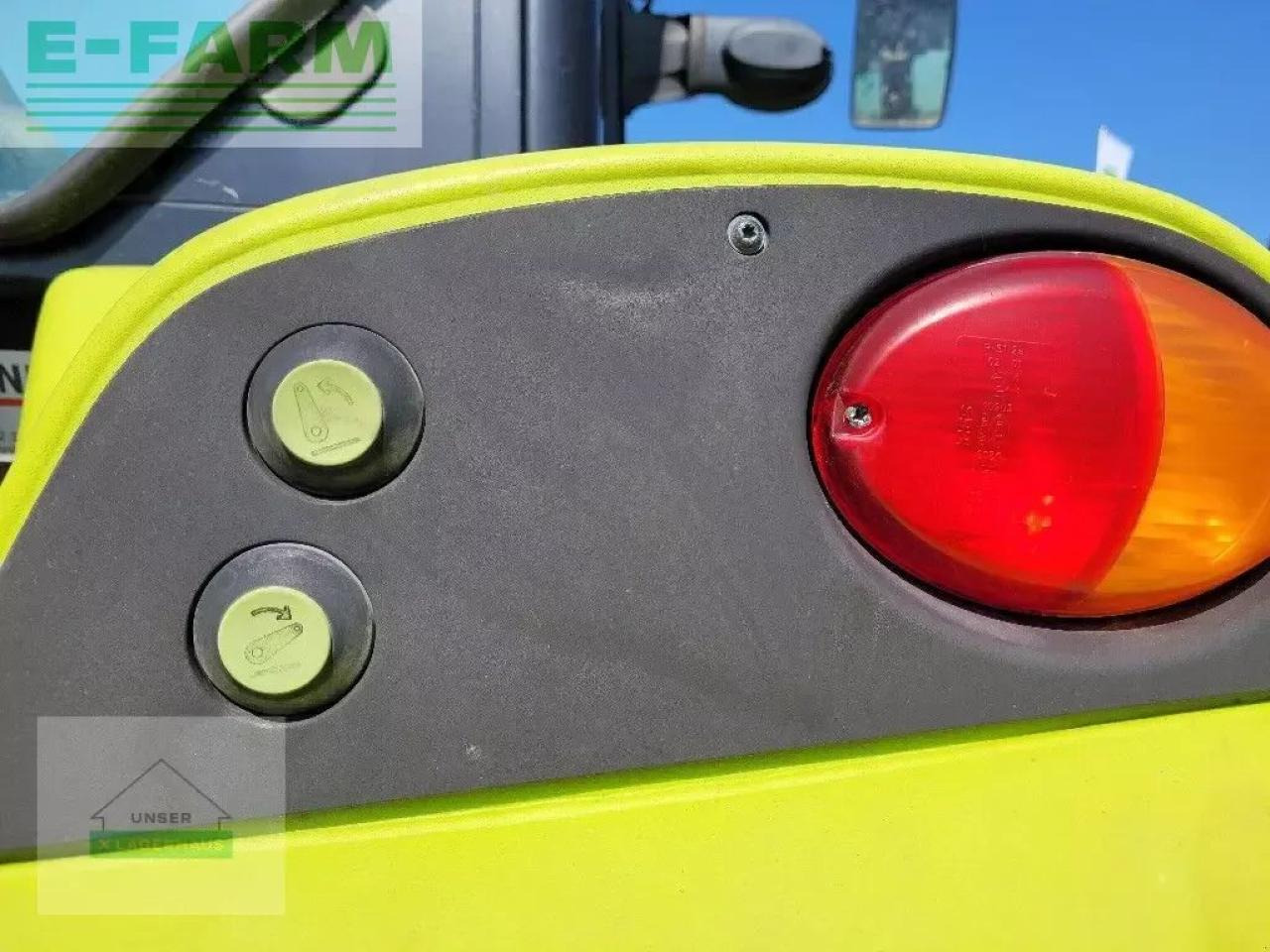 Tracteur agricole CLAAS axos 340