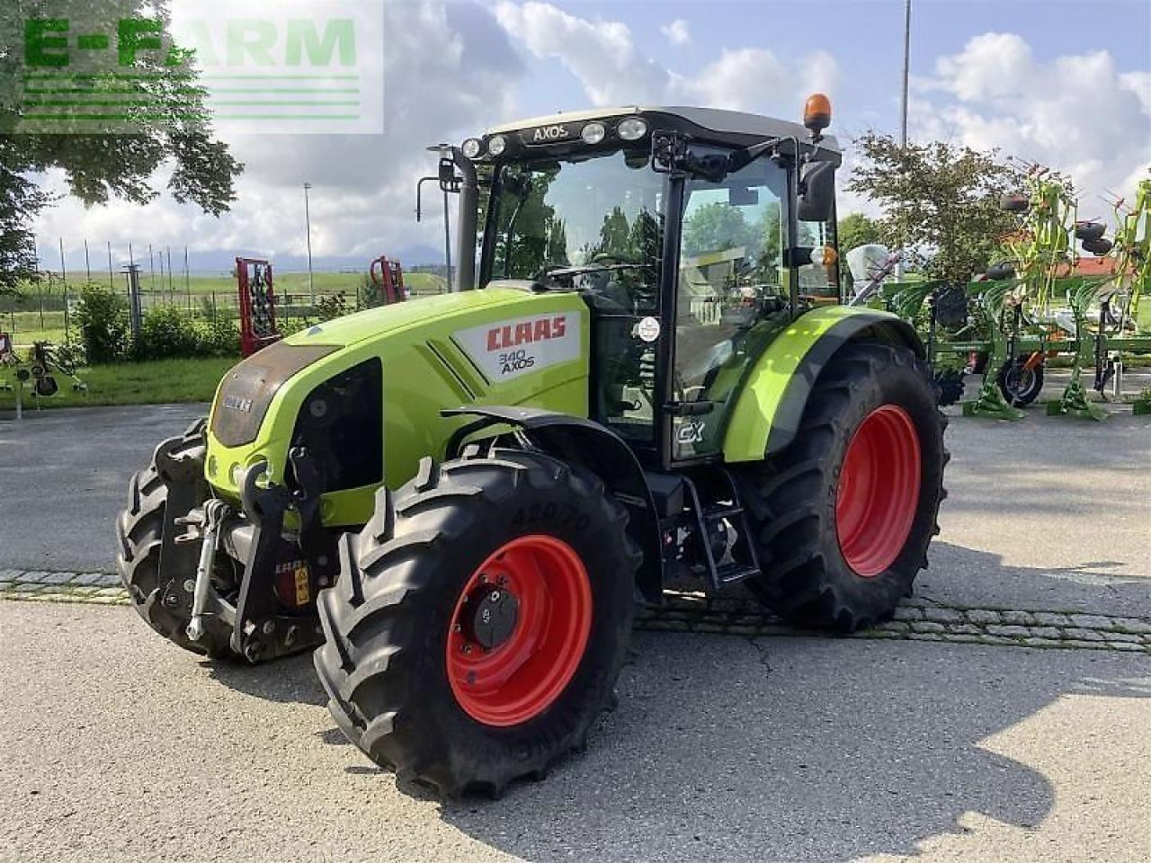 Tracteur agricole CLAAS axos 340 cx CX
