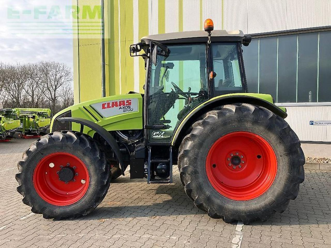 Tracteur agricole CLAAS axos 340 cx CX