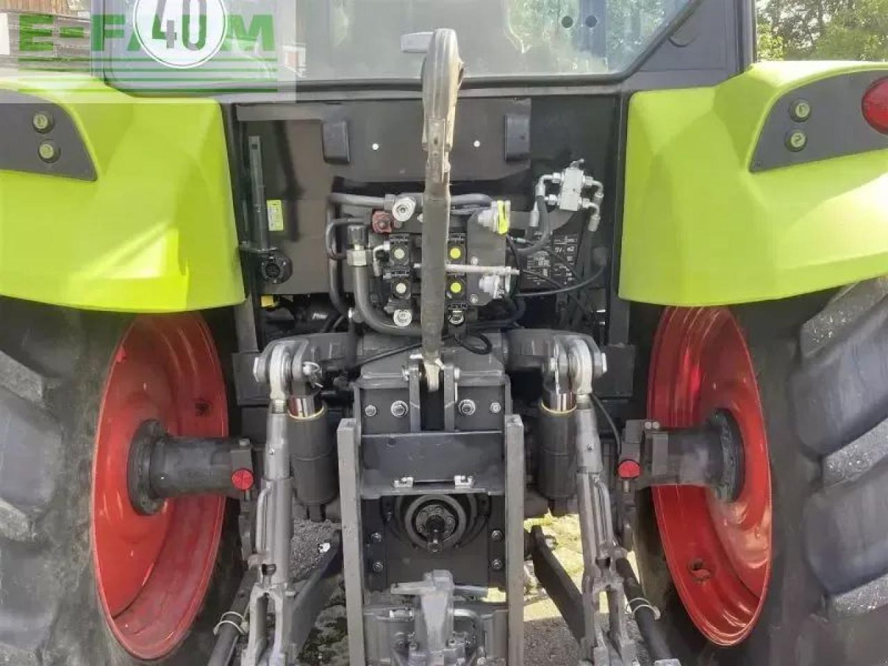Tracteur agricole CLAAS axos 340 cx CX