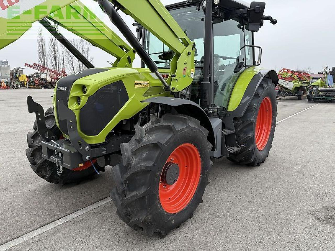 Tracteur agricole CLAAS axos 3.105