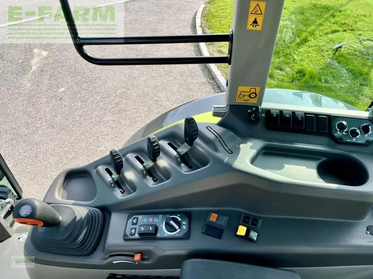 Tracteur agricole CLAAS axos 3.105 / lastschalt (axos 3)