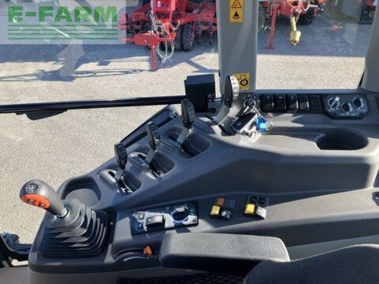 Tracteur agricole CLAAS axos 3.95 comfort