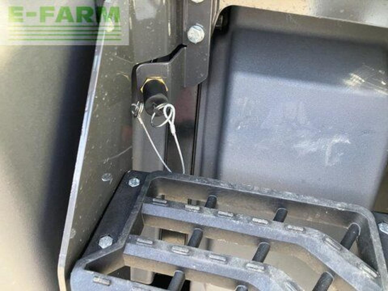 Tracteur agricole CLAAS axos 3.95 comfort