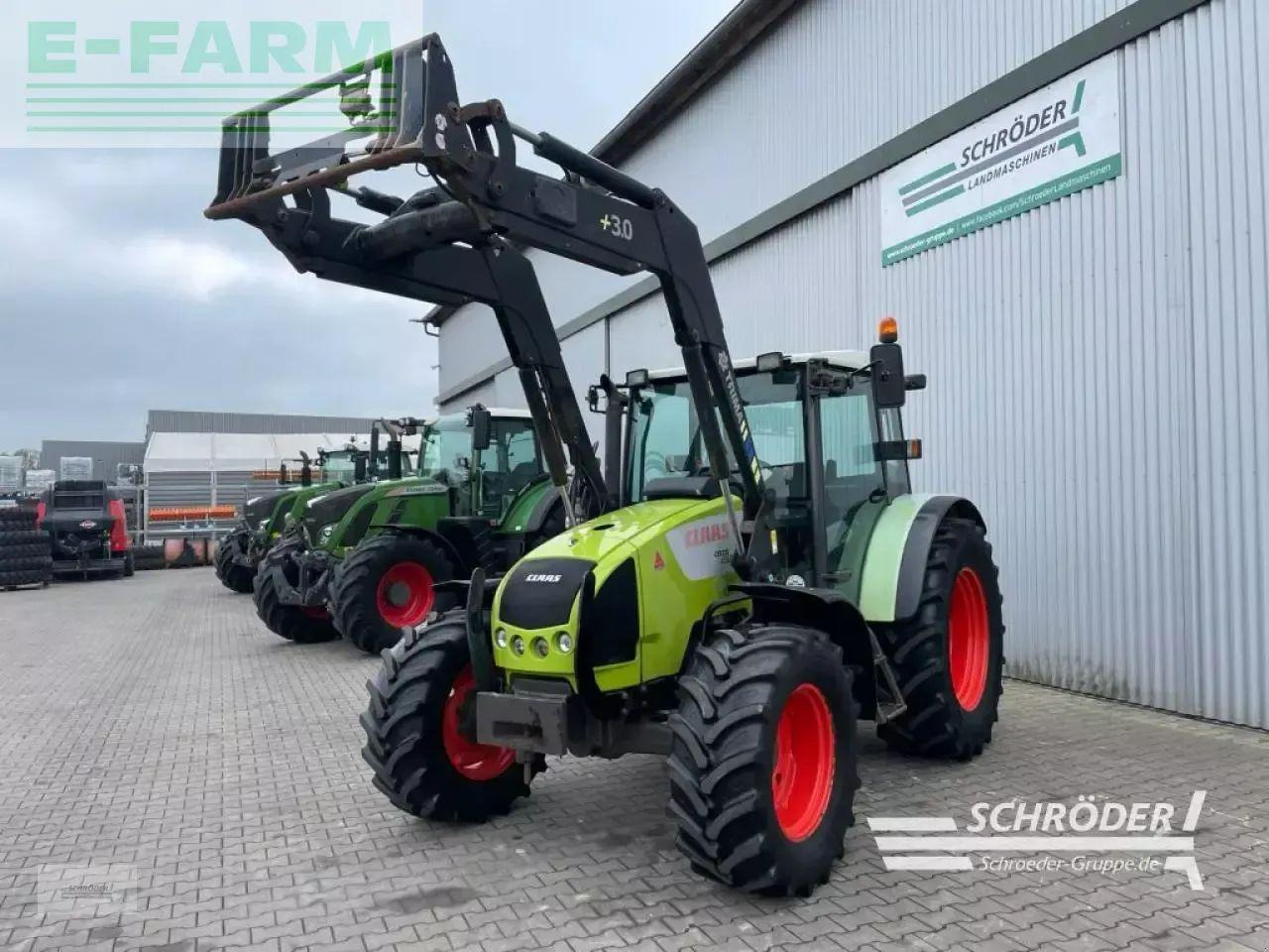 Tracteur agricole CLAAS celtis 426