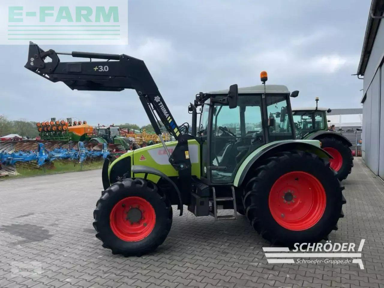 Tracteur agricole CLAAS celtis 426