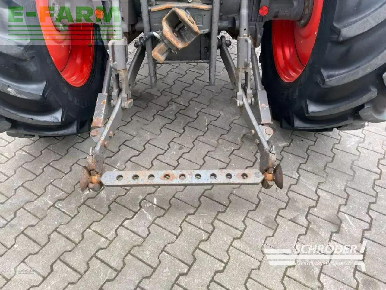 Tracteur agricole CLAAS celtis 426