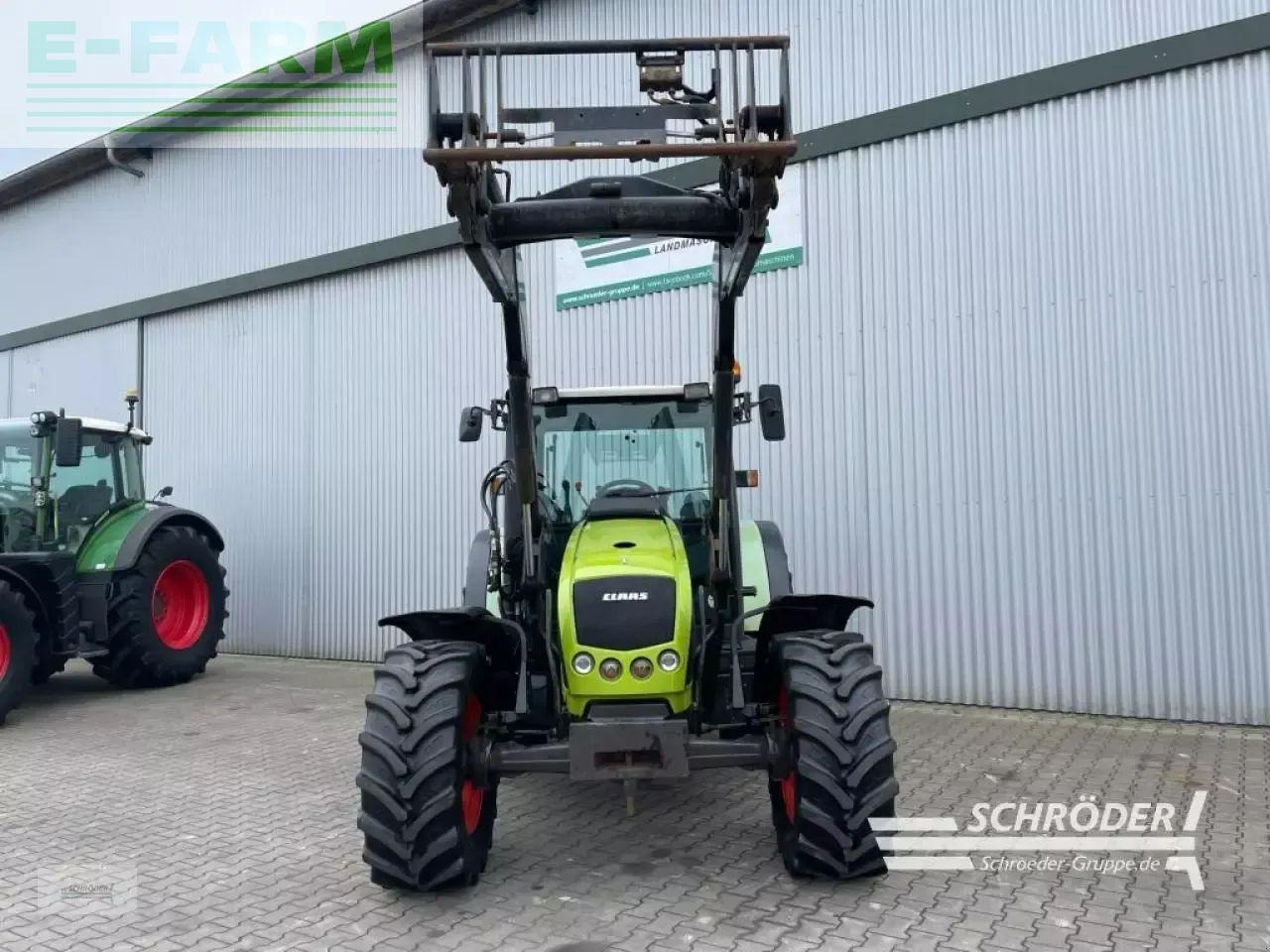 Tracteur agricole CLAAS celtis 426