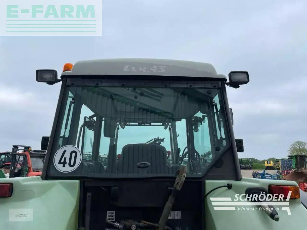 Tracteur agricole CLAAS celtis 426