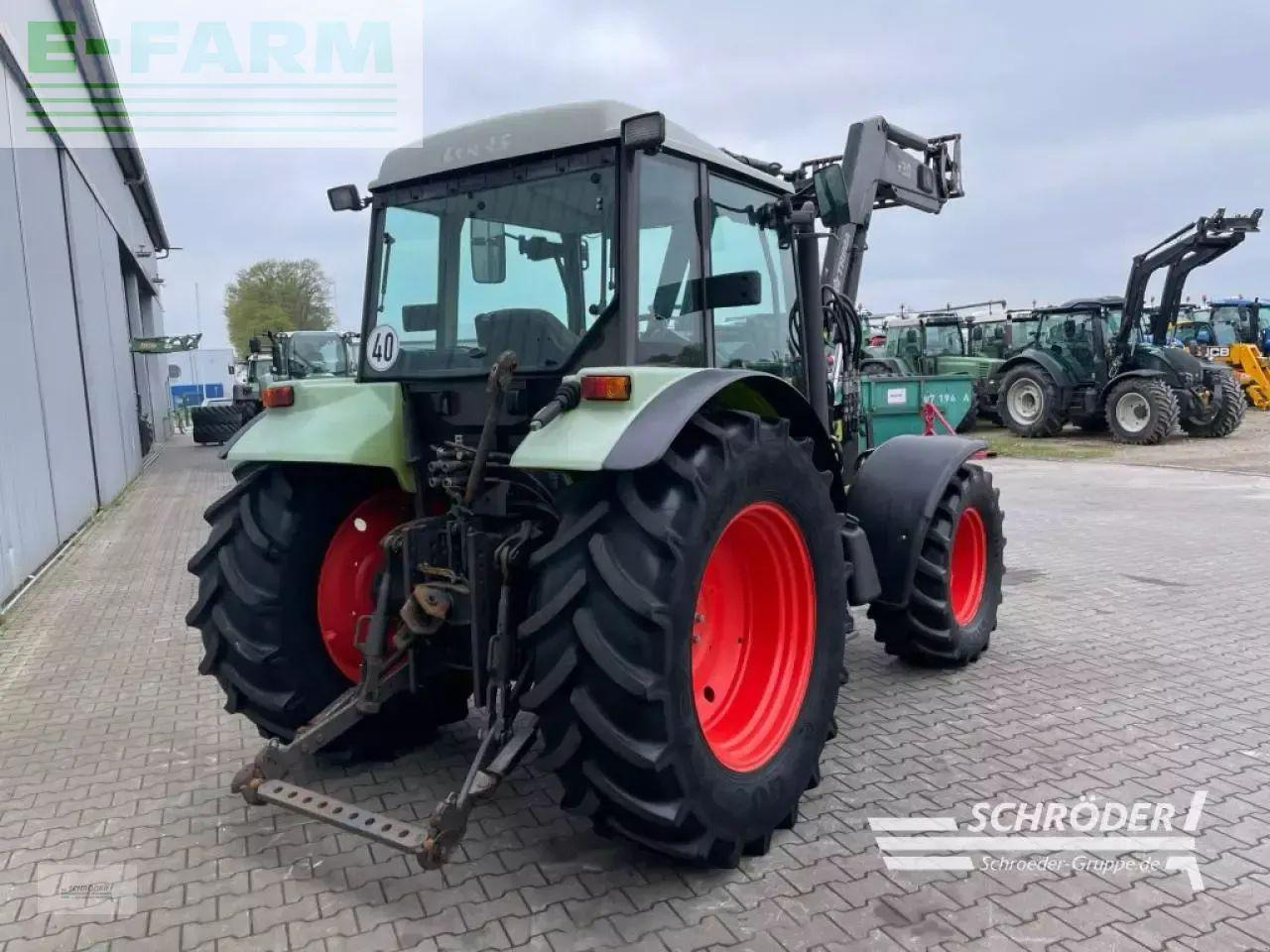 Tracteur agricole CLAAS celtis 426
