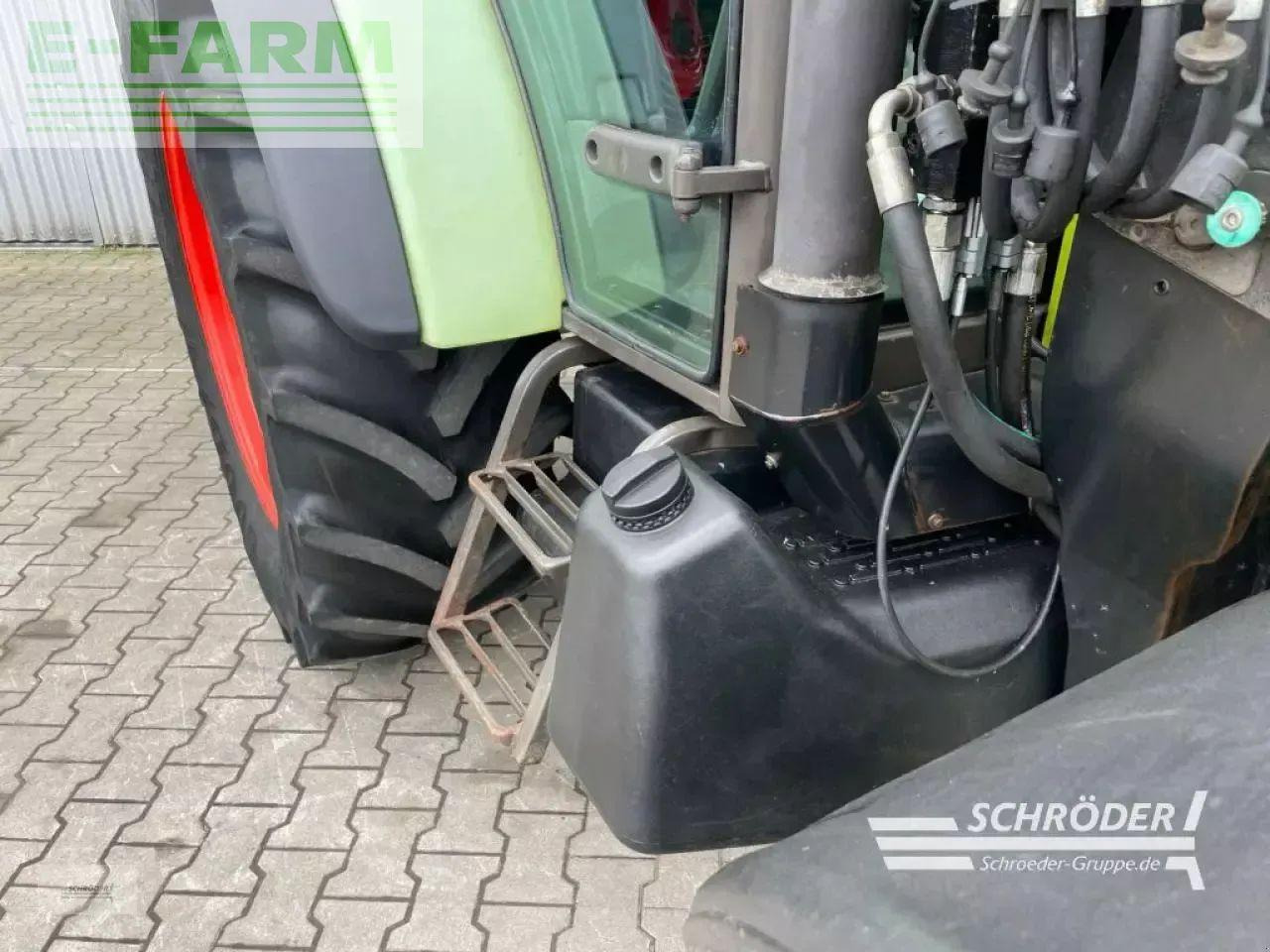 Tracteur agricole CLAAS celtis 426