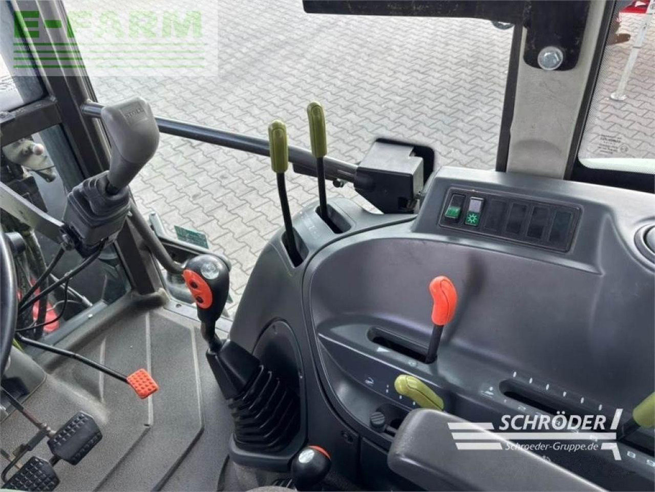 Tracteur agricole CLAAS celtis 456 rx