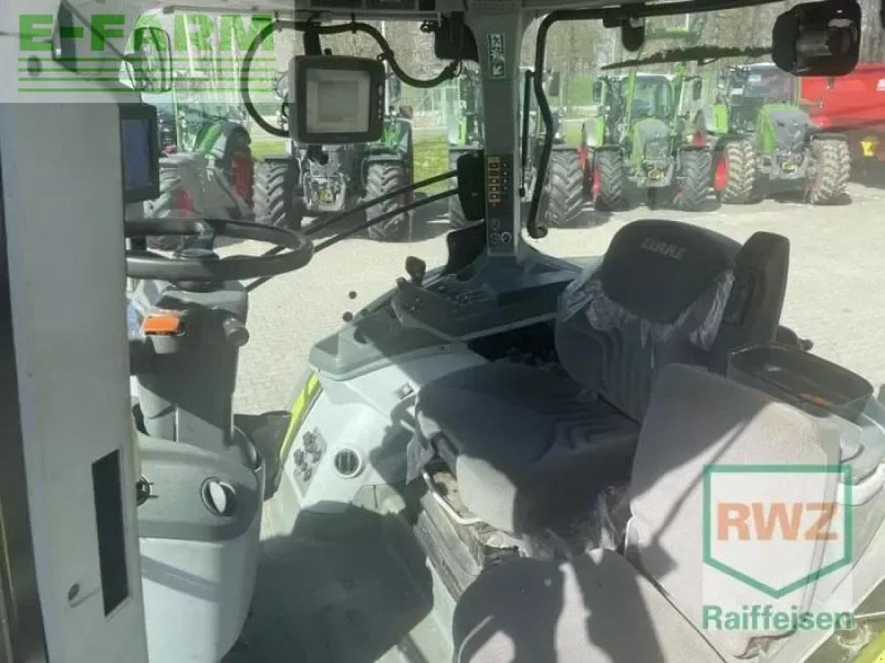 Tracteur agricole CLAAS claas arion 660