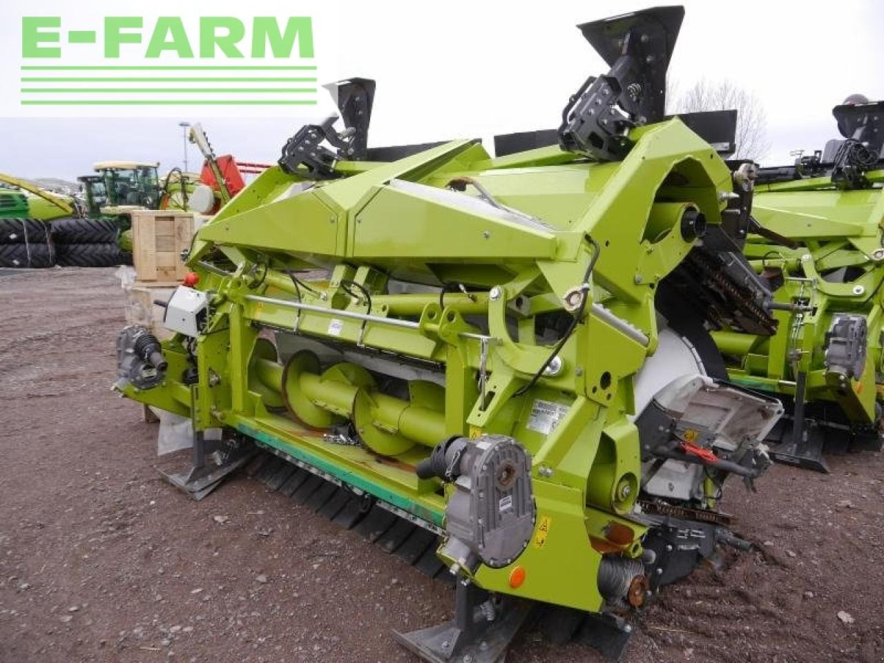 Tracteur agricole CLAAS corio 875 fc conspeed