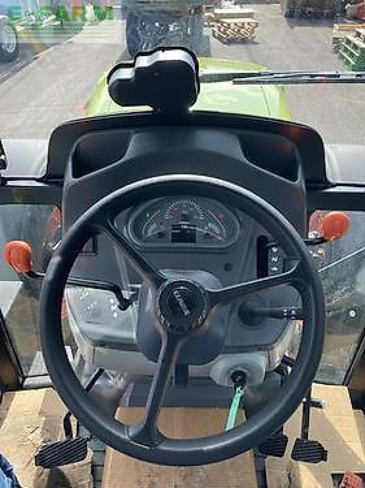 Tracteur agricole CLAAS elios 210