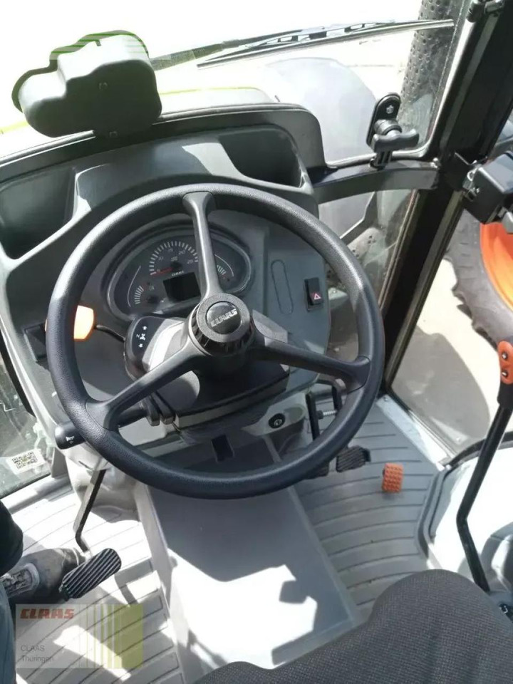 Tracteur agricole CLAAS elios 210