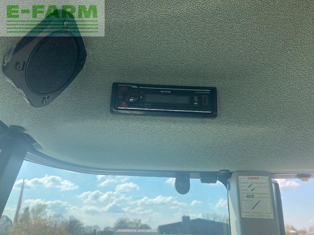 Tracteur agricole CLAAS elios 210