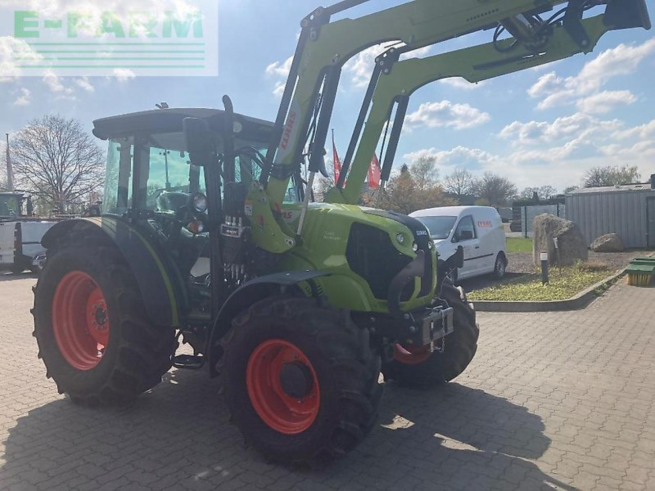 Tracteur agricole CLAAS elios 210