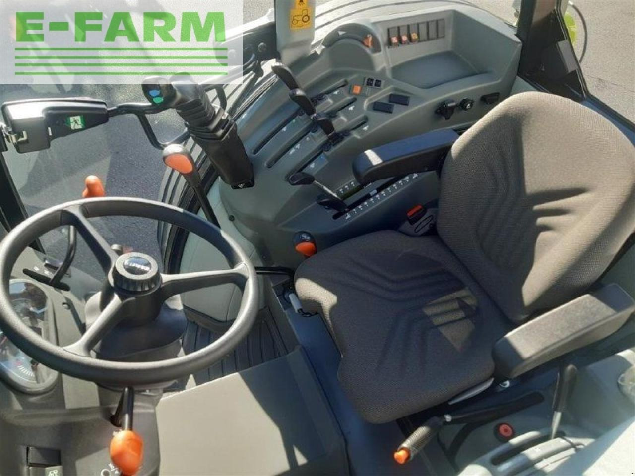 Tracteur agricole CLAAS elios 210 kabine