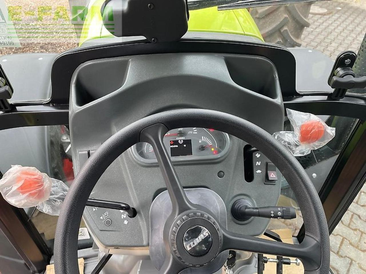 Tracteur agricole CLAAS elios 210 kabine classic