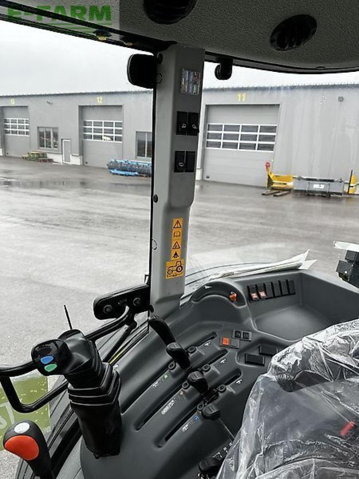 Tracteur agricole CLAAS elios 210 (kabine mit glasdach)
