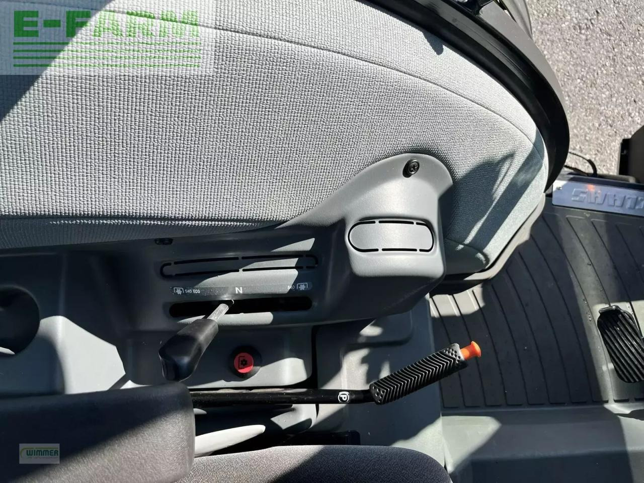 Tracteur agricole CLAAS elios 210 (kabine ohne glasdach)