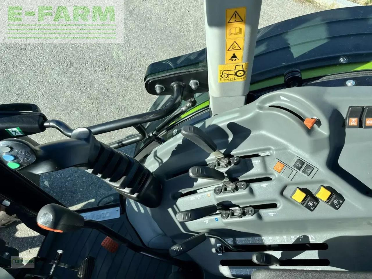 Tracteur agricole CLAAS elios 210 (kabine ohne glasdach)