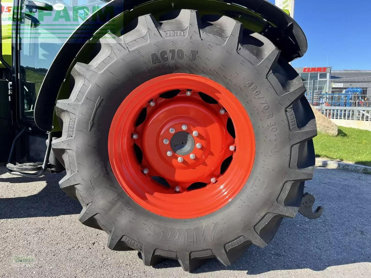 Tracteur agricole CLAAS elios 210 (kabine ohne glasdach)