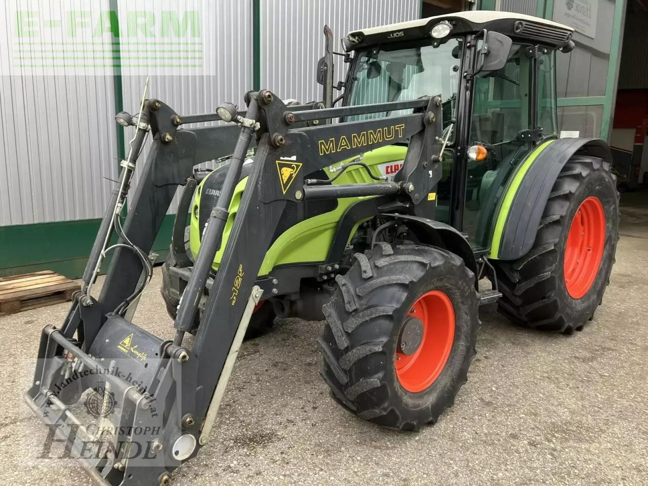 Tracteur agricole CLAAS elios 220