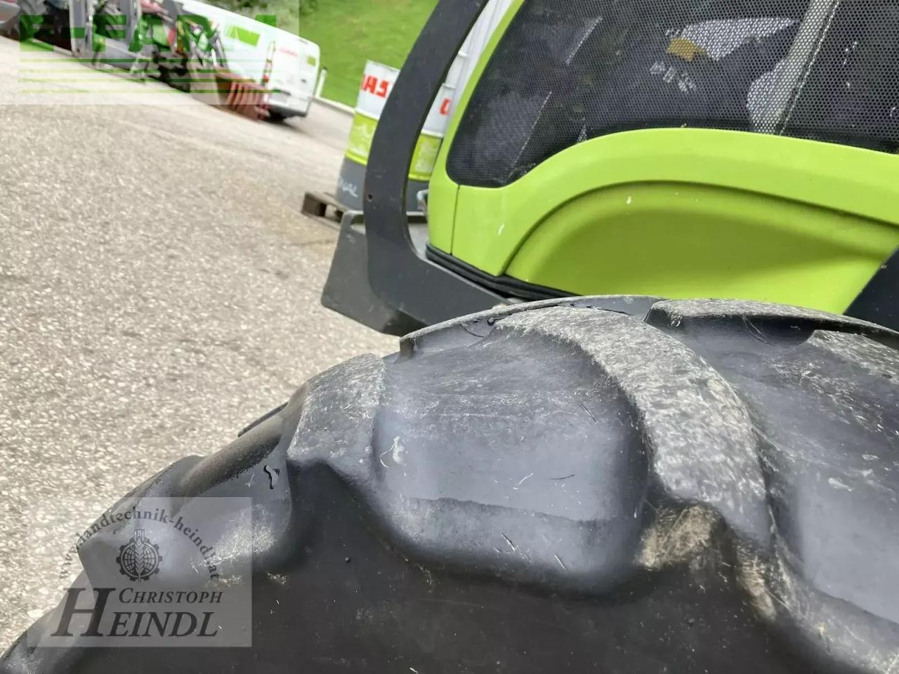 Tracteur agricole CLAAS elios 220