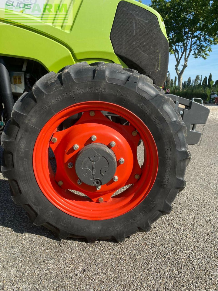 Tracteur agricole CLAAS elios 220 cabine