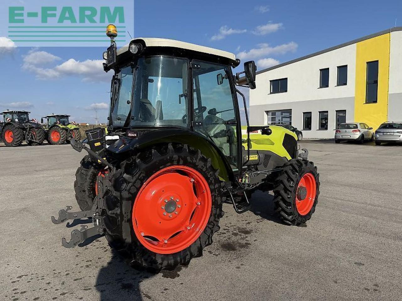 Tracteur agricole CLAAS elios 320