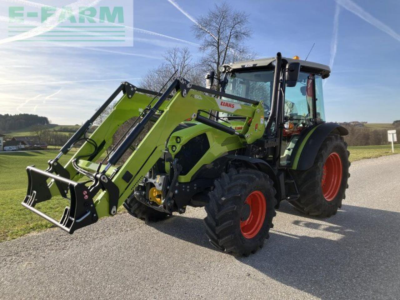 Tracteur agricole CLAAS elios 320