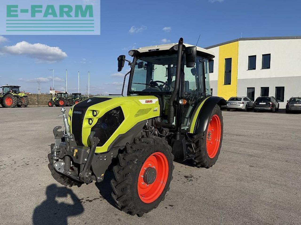 Tracteur agricole CLAAS elios 320