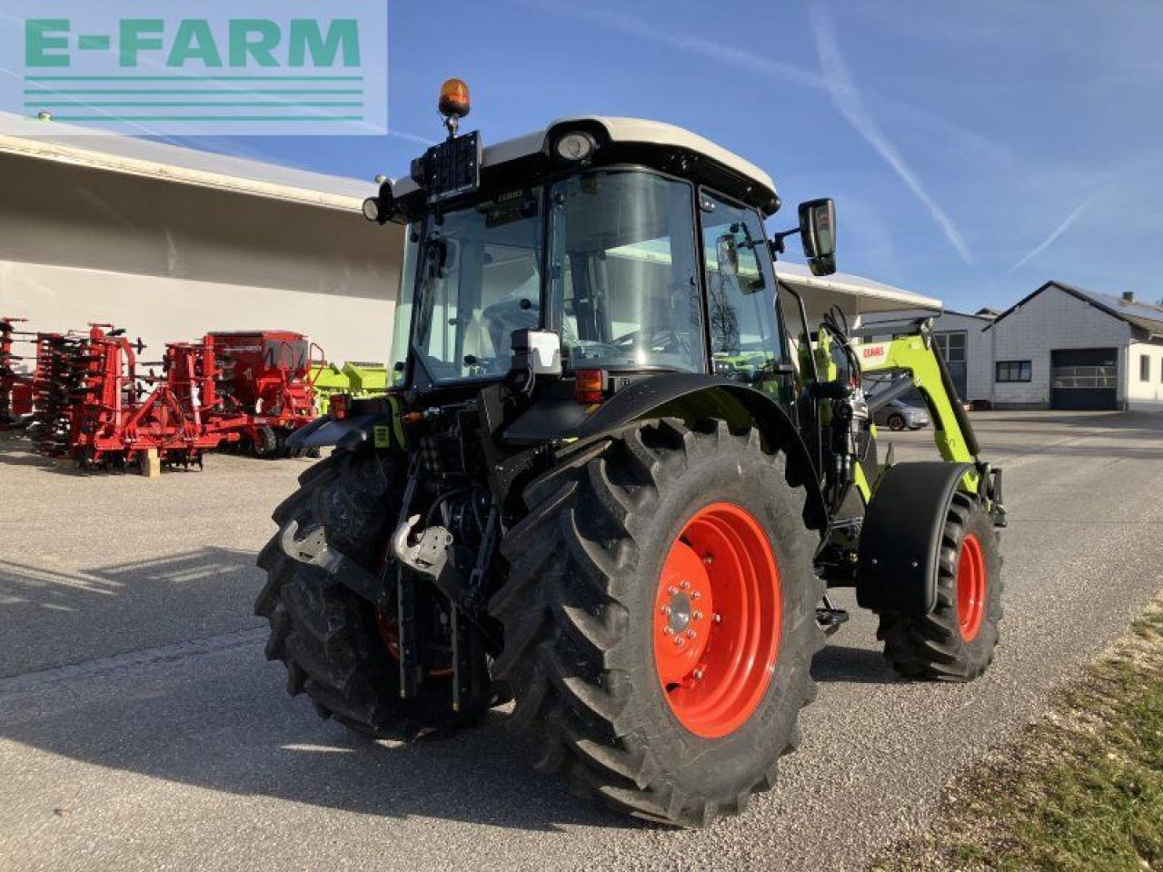 Tracteur agricole CLAAS elios 320
