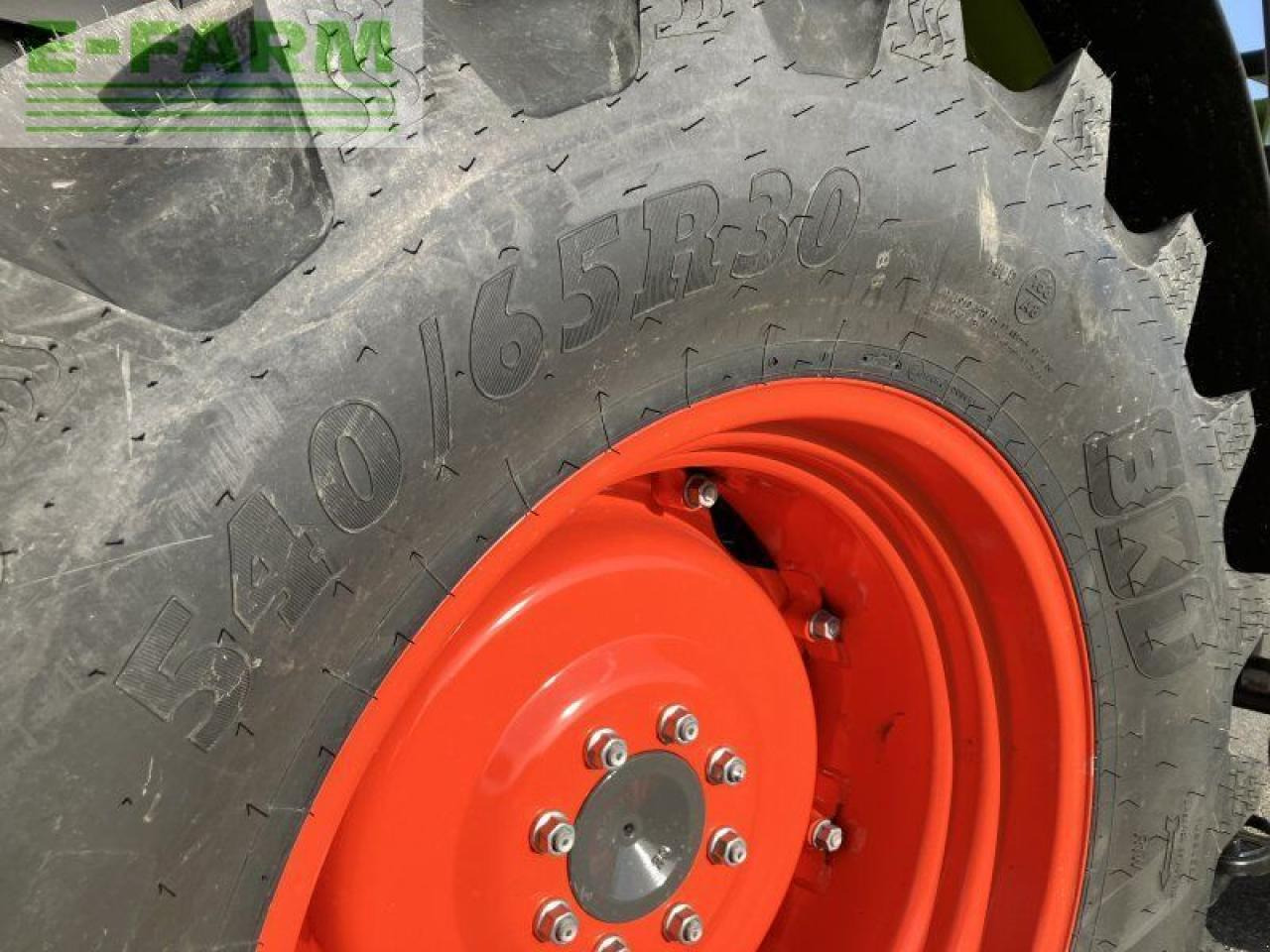 Tracteur agricole CLAAS elios 320