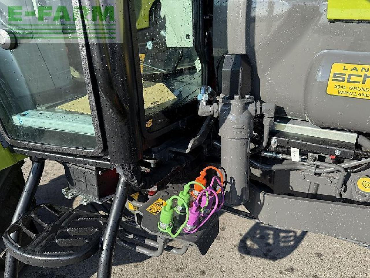 Tracteur agricole CLAAS elios 320