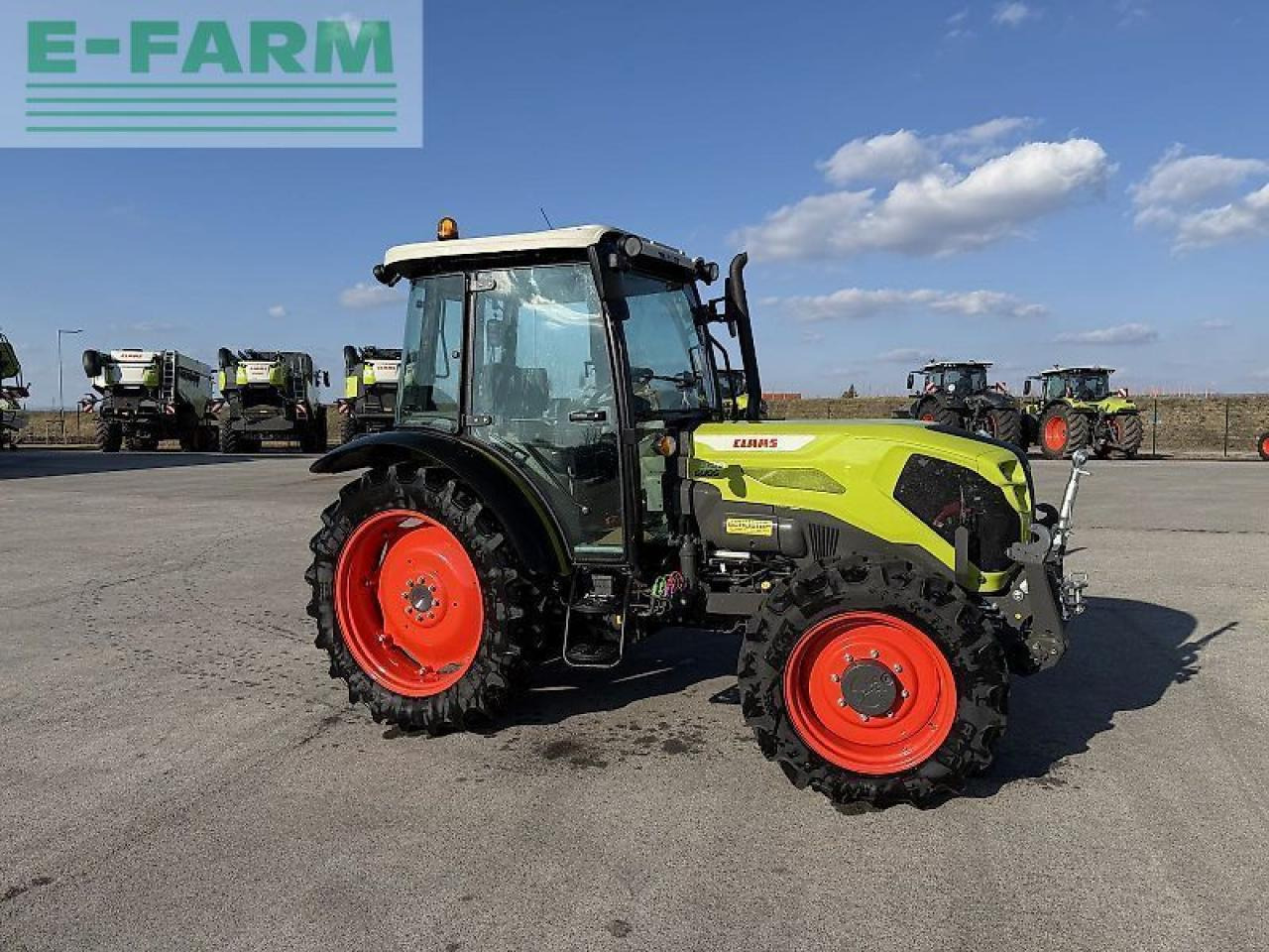 Tracteur agricole CLAAS elios 320