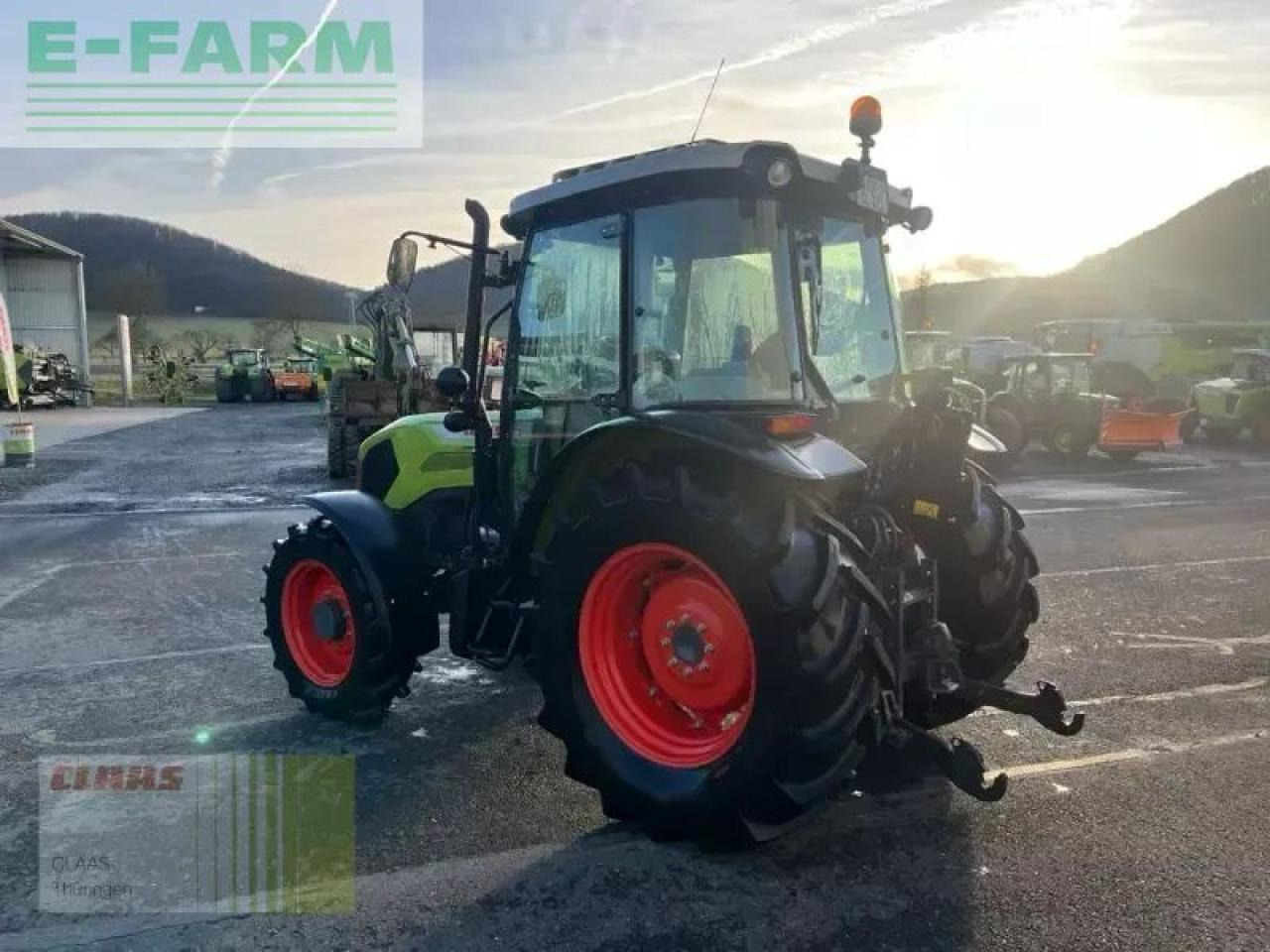 Tracteur agricole CLAAS elios 320