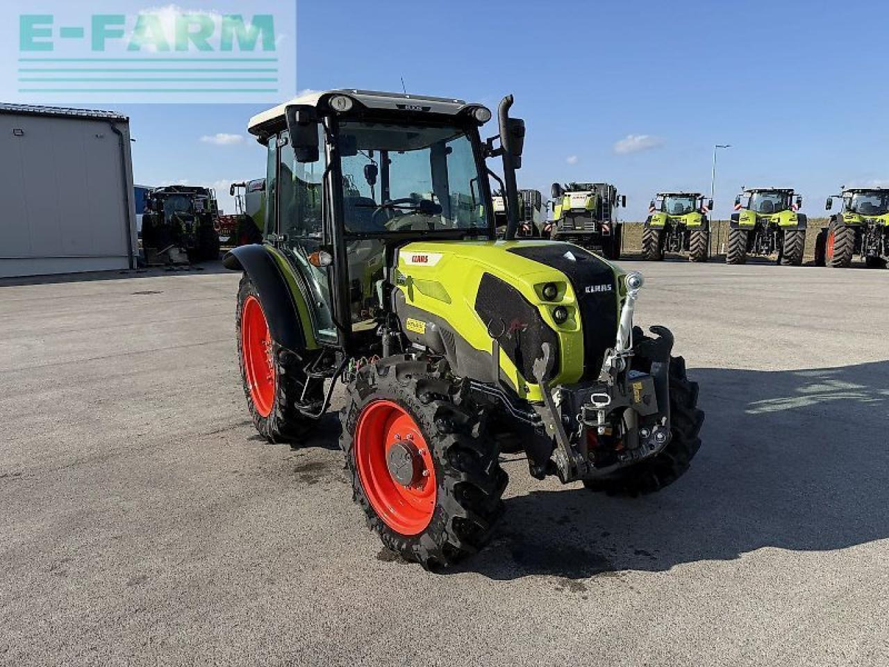 Tracteur agricole CLAAS elios 320