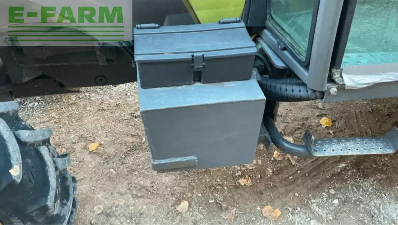 Tracteur agricole CLAAS nectis 247 vl 4 rm VL