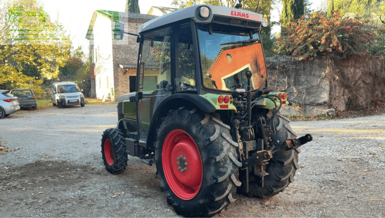 Tracteur agricole CLAAS nectis 247 vl 4 rm VL