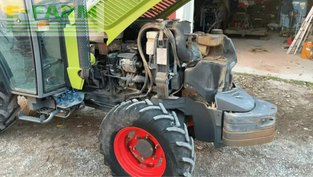 Tracteur agricole CLAAS nectis 247 vl 4 rm VL