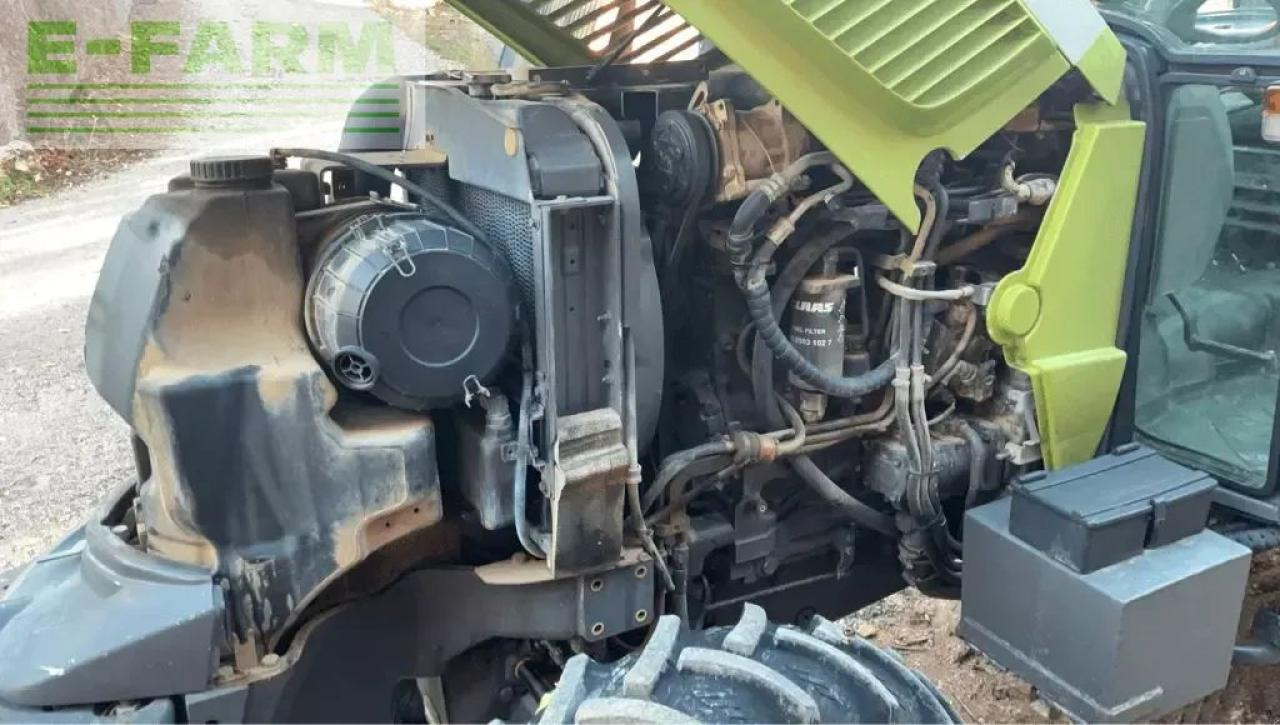 Tracteur agricole CLAAS nectis 247 vl 4 rm VL