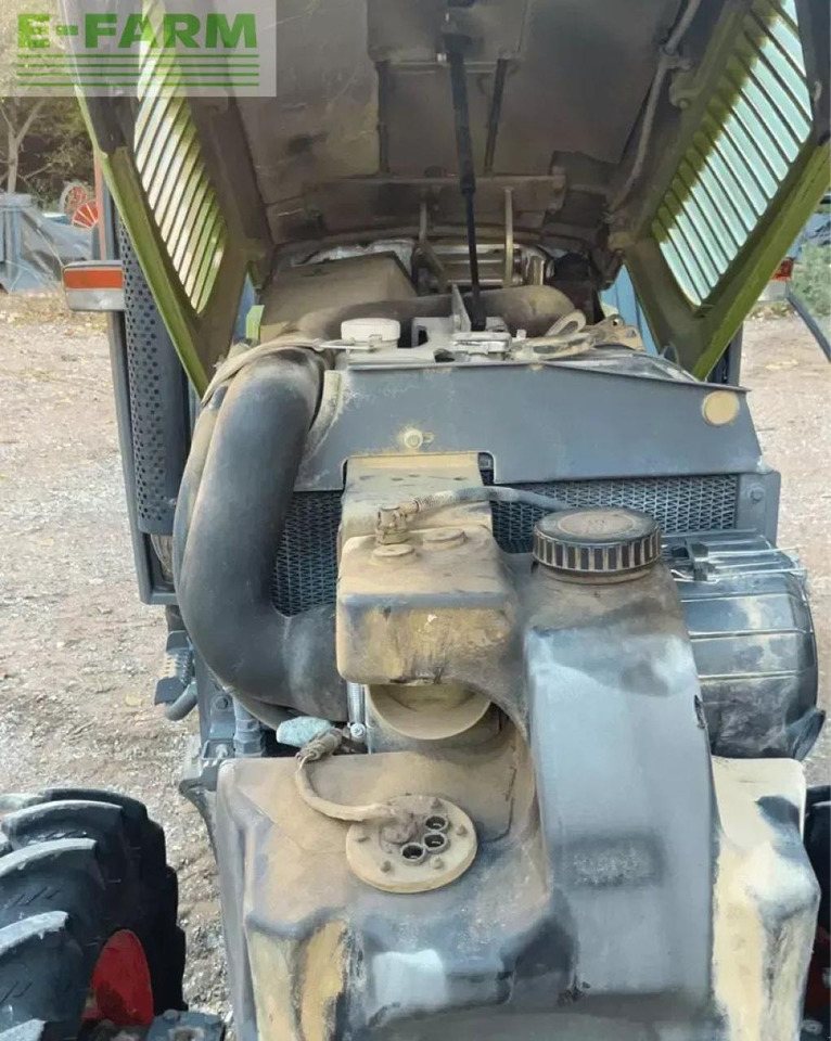 Tracteur agricole CLAAS nectis 247 vl 4 rm VL