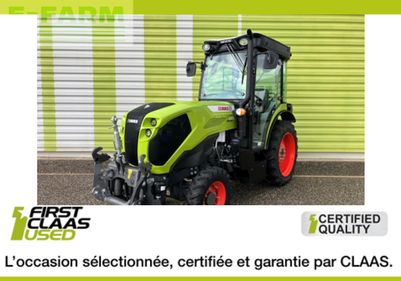 Tracteur agricole CLAAS nexos 220 s