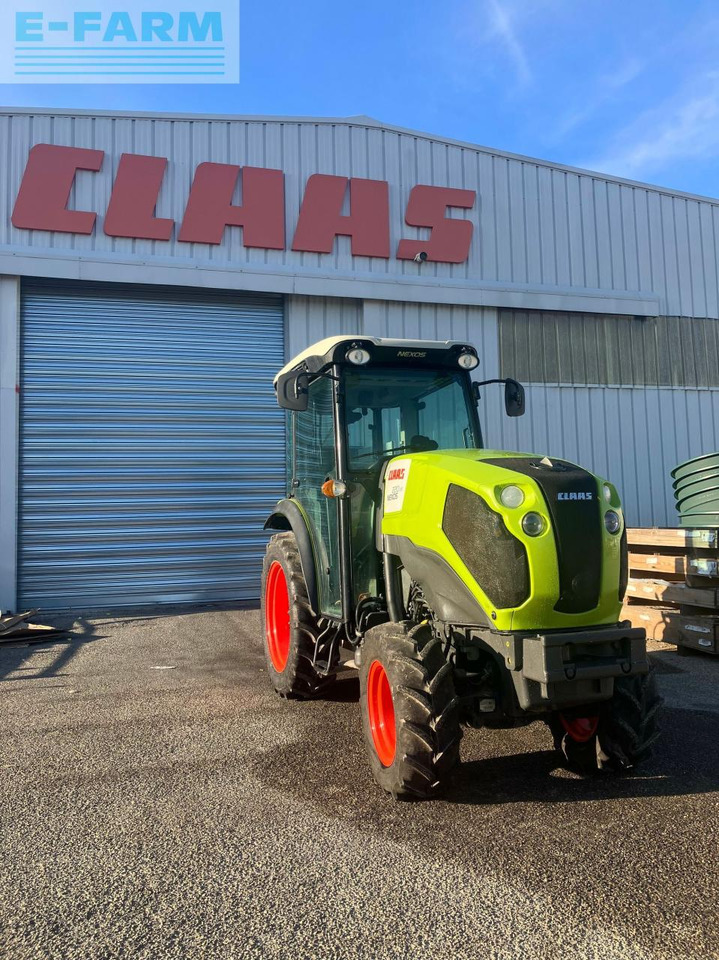 Tracteur agricole CLAAS nexos 220 ve cabine 4rm
