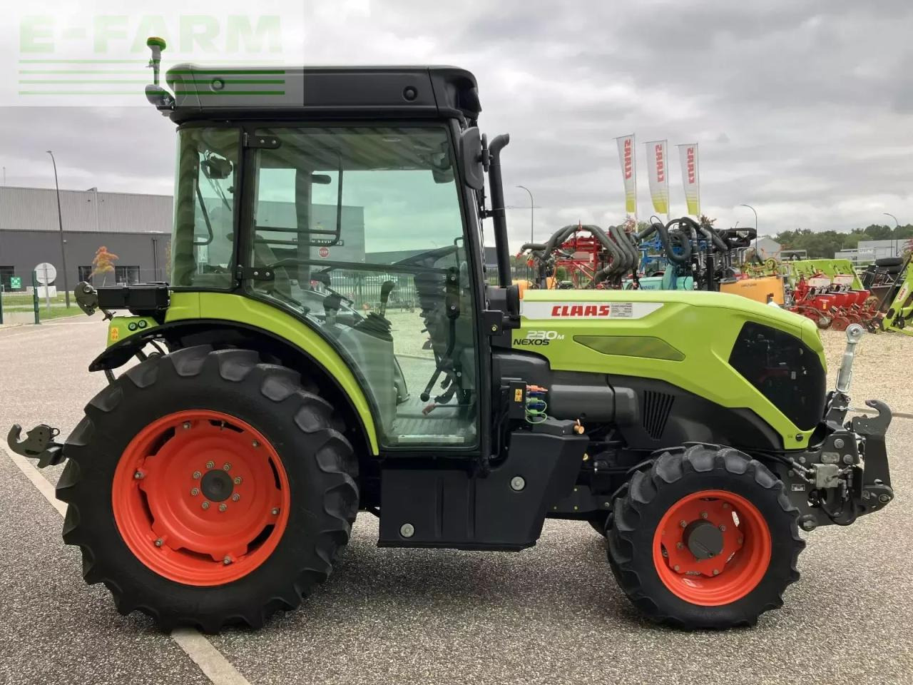 Tracteur agricole CLAAS nexos 230 m